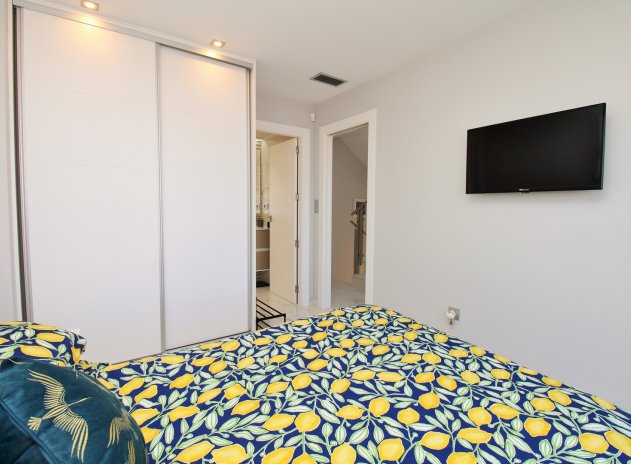 Resale - Villa * - Villamartin * - Villamartín * 