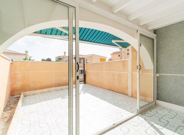 Herverkoop - Rijwoning - Torrevieja - La Siesta