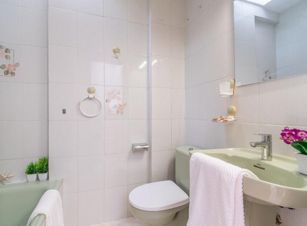 Herverkoop - Rijwoning - Torrevieja - La Siesta