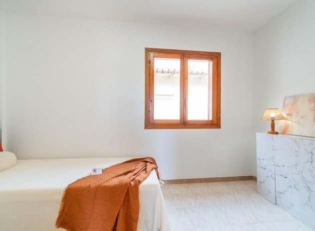 Herverkoop - Rijwoning - Torrevieja - La Siesta