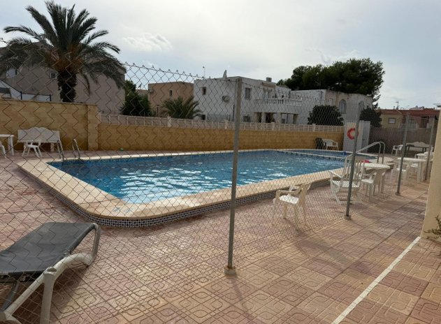Herverkoop - Rijwoning - Torrevieja - La Siesta