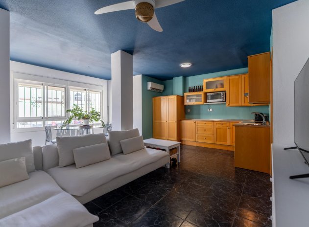 Herverkoop - Apartment / Duplex - Torrevieja - Acequion