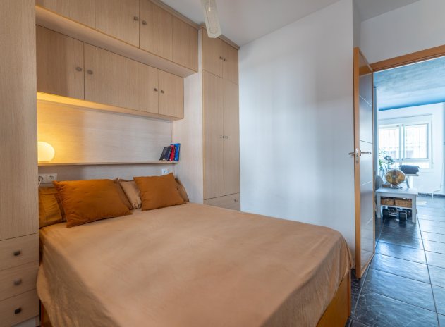 Herverkoop - Apartment / Duplex - Torrevieja - Acequion