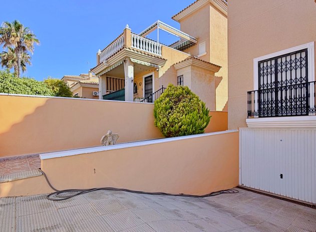 Herverkoop - Villa - Orihuela - Orihuela Costa
