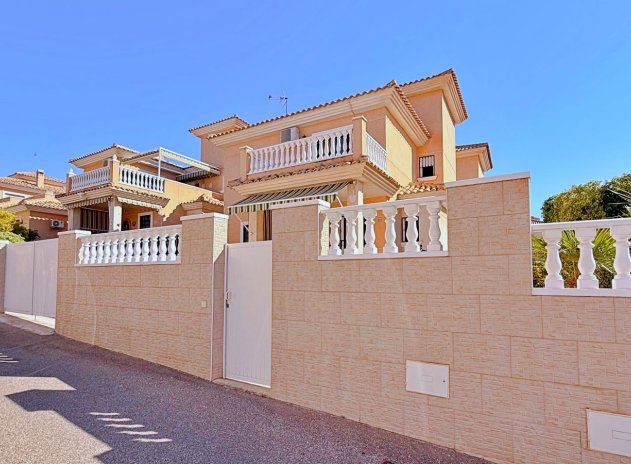 Herverkoop - Villa - Orihuela - Orihuela Costa