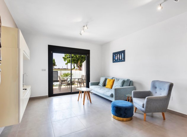 Resale - Apartment / Flat * - Pilar de la Horadada *