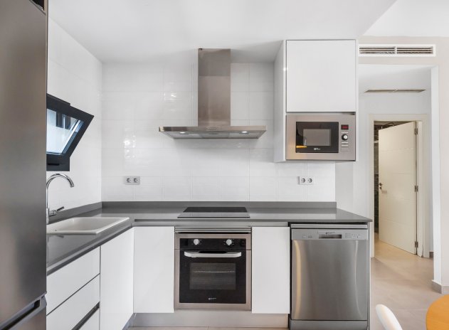 Resale - Apartment / Flat * - Pilar de la Horadada *