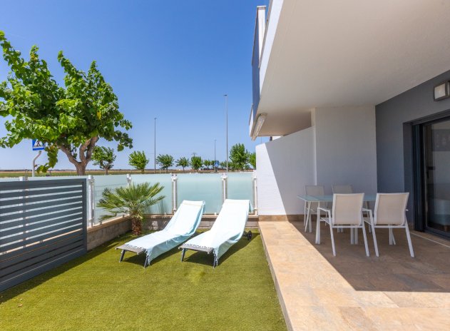Resale - Apartment / Flat * - Pilar de la Horadada *