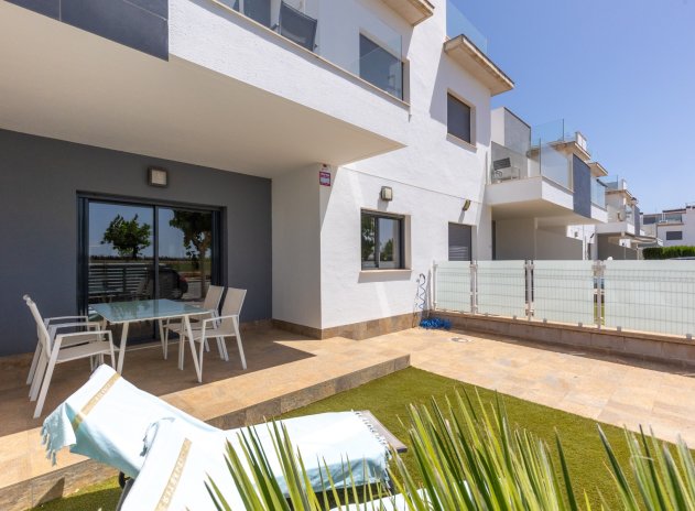 Resale - Apartment / Flat * - Pilar de la Horadada *