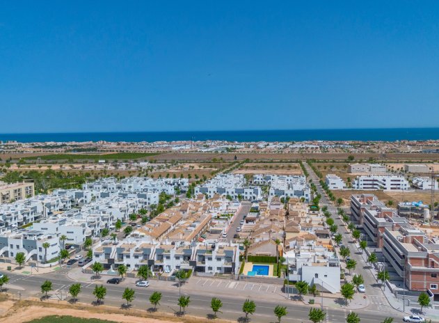 Resale - Apartment / Flat * - Pilar de la Horadada *