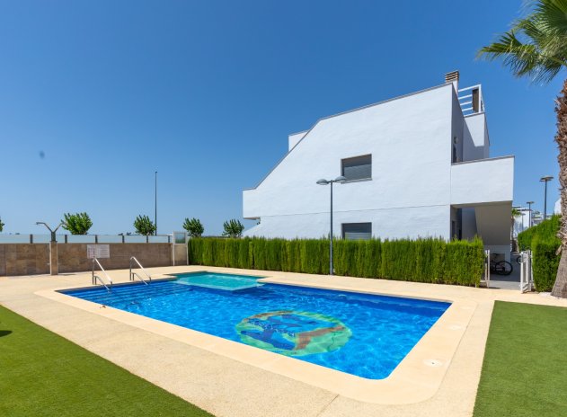 Resale - Apartment / Flat * - Pilar de la Horadada *