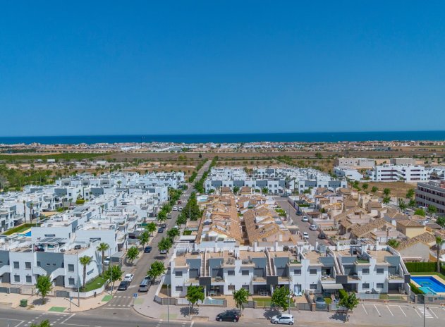 Resale - Apartment / Flat * - Pilar de la Horadada *