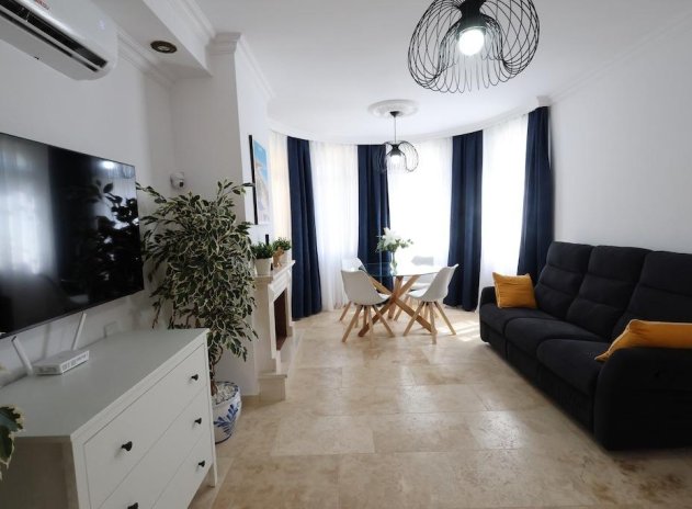 Herverkoop - Villa - Orihuela Costa - Las Filipinas