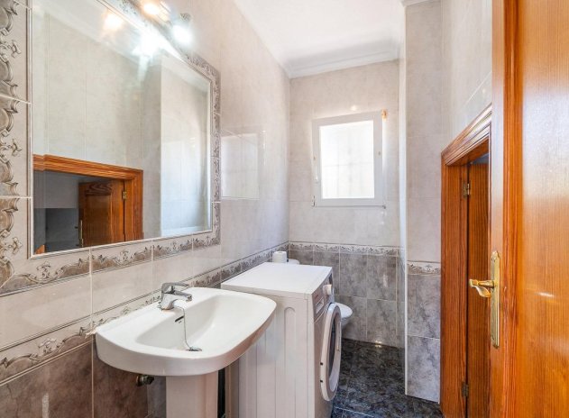 Herverkoop - Villa - Orihuela Costa - Playa Flamenca