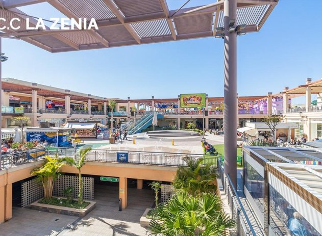 Herverkoop - Villa - Orihuela Costa - Playa Flamenca
