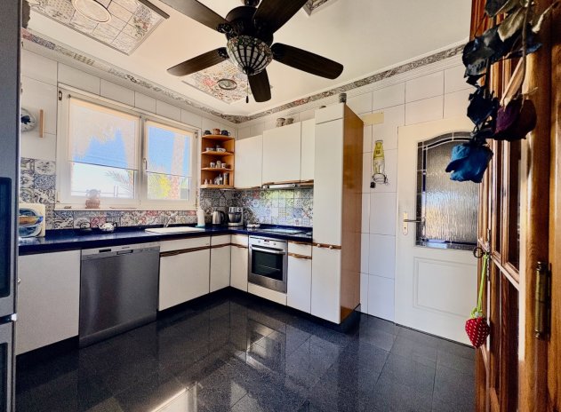 Herverkoop - Finca / Plattelands Woning - San Fulgencio - La Marina