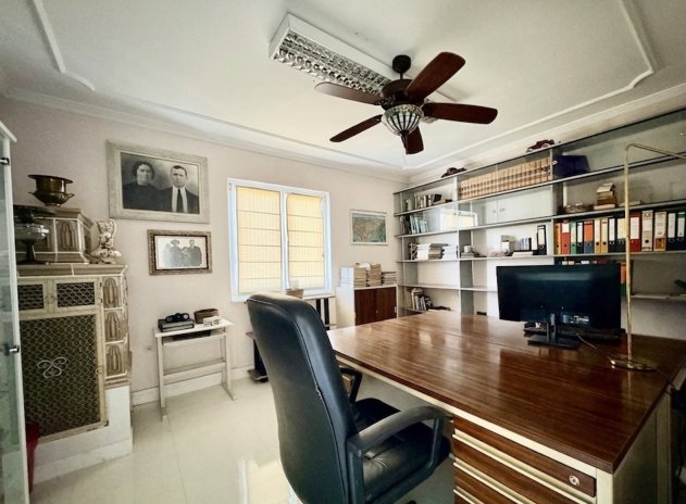 Herverkoop - Finca / Plattelands Woning - San Fulgencio - La Marina