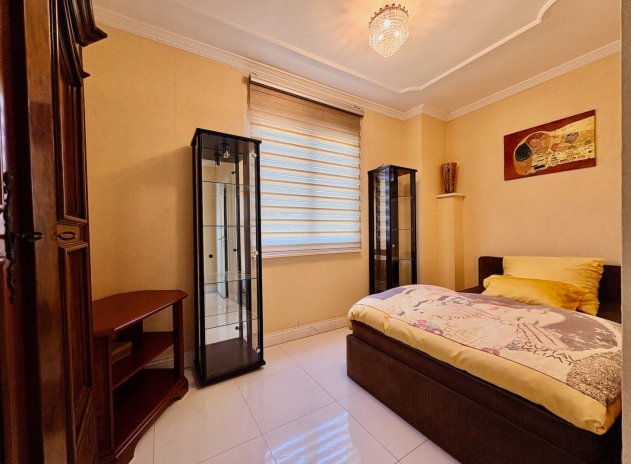 Herverkoop - Finca / Plattelands Woning - San Fulgencio - La Marina