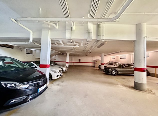 Resale - Apartment / Flat * - Torremendo *