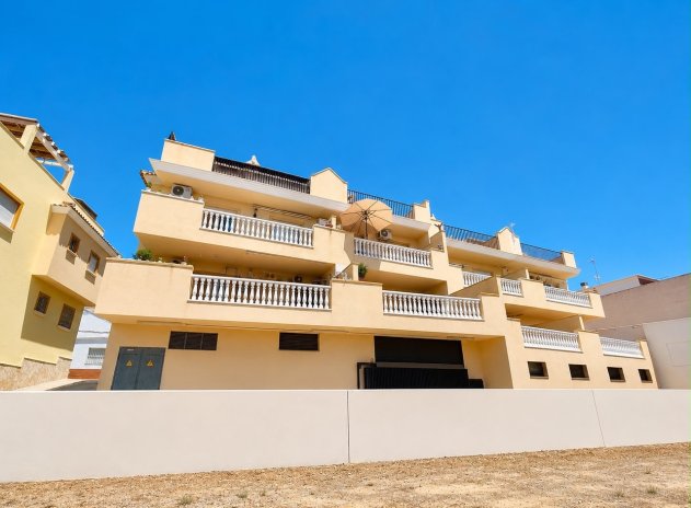 Resale - Apartment / Flat * - Torremendo *