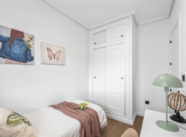 Resale - Apartment / Flat * - Playa Flamenca *