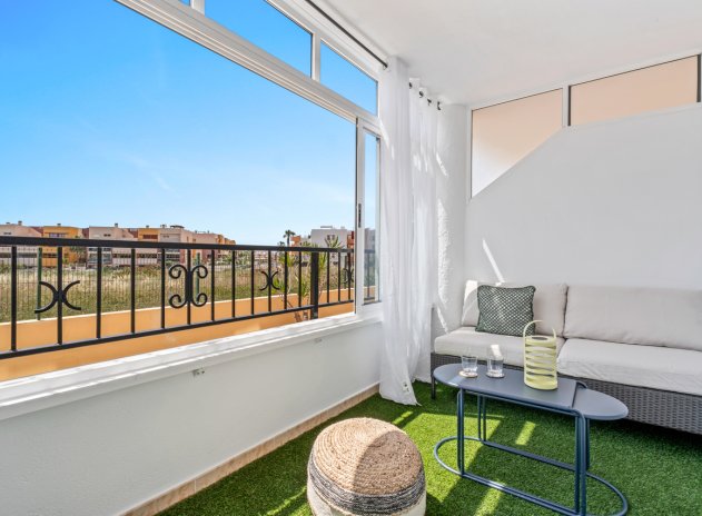 Resale - Apartment / Flat * - Playa Flamenca *