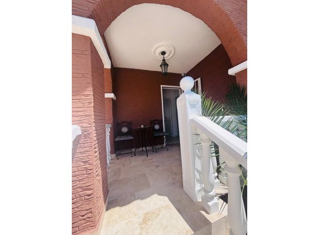 Herverkoop - Villa - Villamartin - Blue lagoon