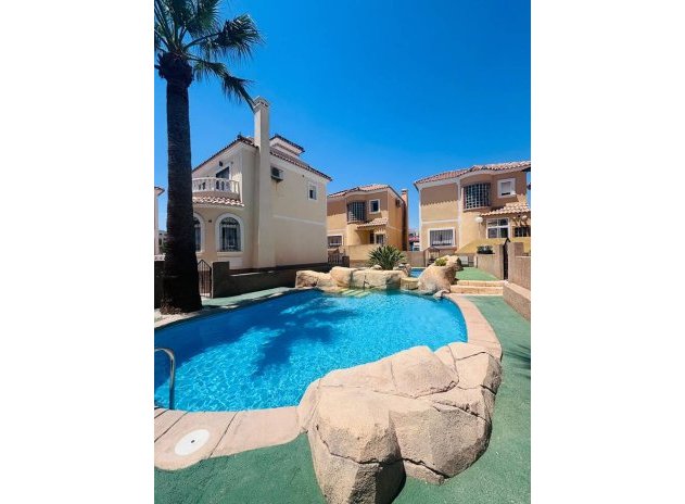 Herverkoop - Villa - Villamartin - Blue lagoon
