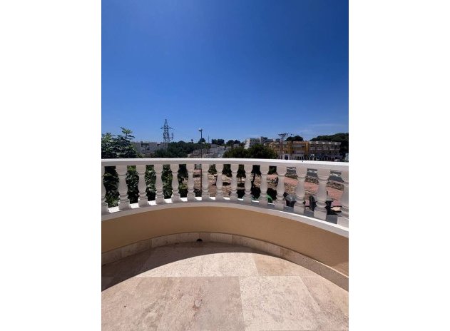 Herverkoop - Villa - Villamartin - Blue lagoon