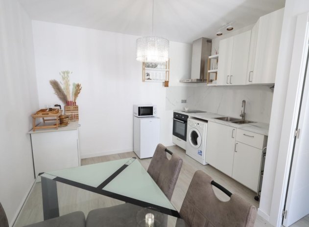 Herverkoop - Appartement - Torrevieja - Los Balcones