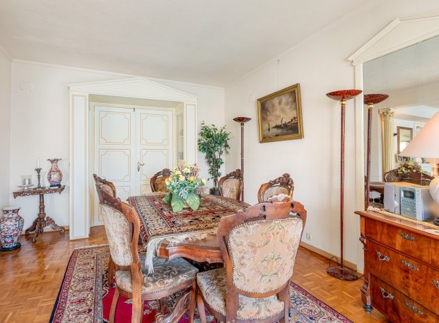 Resale - Apartment / Flat * - Benidorm *