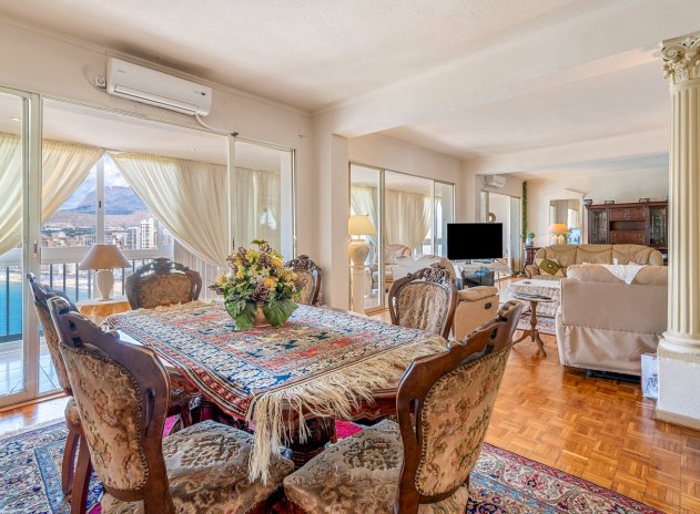 Resale - Apartment / Flat * - Benidorm *
