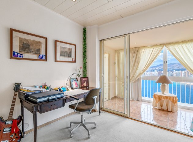 Resale - Apartment / Flat * - Benidorm *