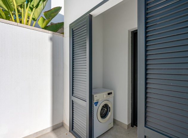 Herverkoop - Villa - Orihuela Costa - Blue lagoon