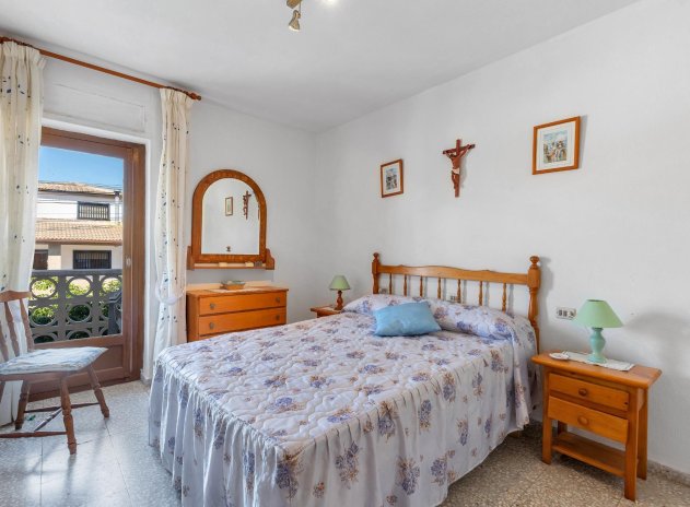 Resale - Apartment / Flat * - Torrevieja *