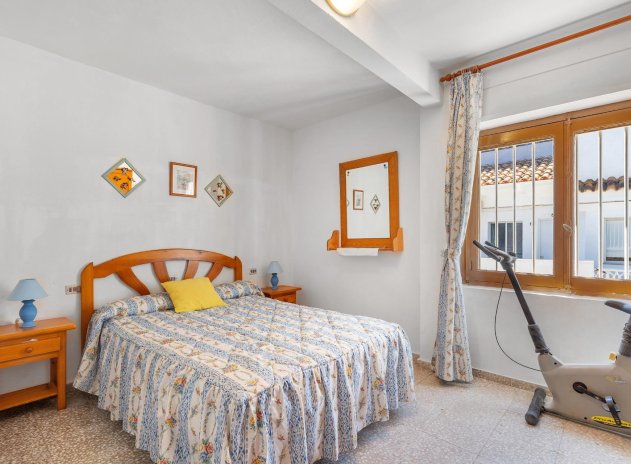 Resale - Apartment / Flat * - Torrevieja *