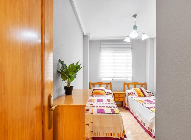 Herverkoop - Appartement - Torrevieja - Habaneras