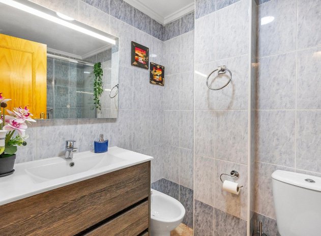Herverkoop - Appartement - Torrevieja - Habaneras