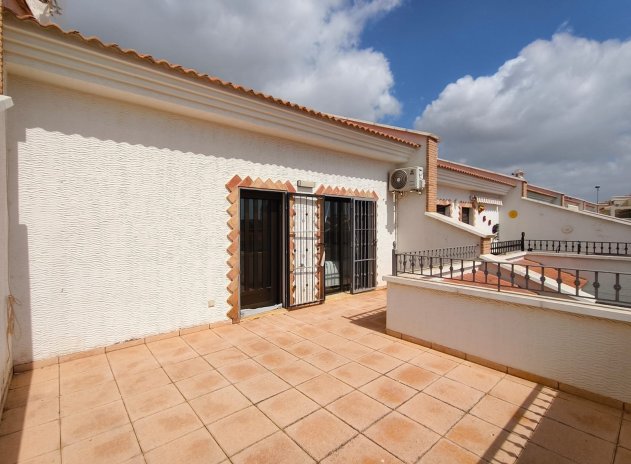 Reventa - Casa adosada - San Miguel de Salinas