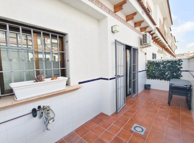 Reventa - Casa adosada - San Miguel de Salinas