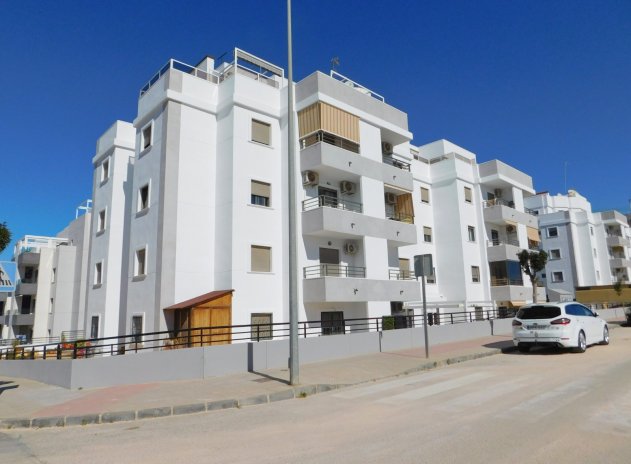 Resale - Apartment / Flat * - San Miguel de Salinas *