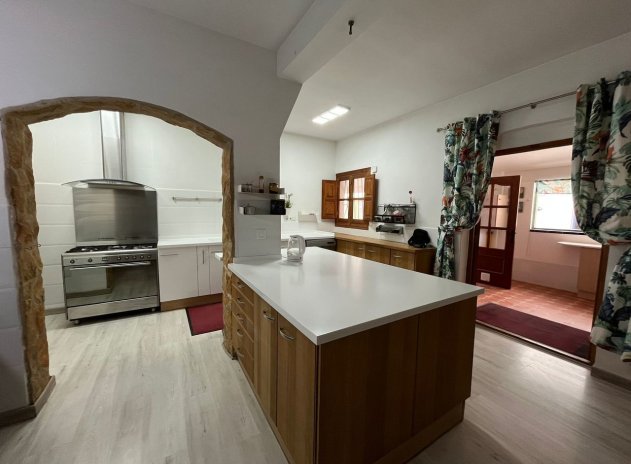 Resale - Villa * - La Torre Golf Resort