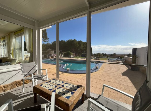 Resale - Villa * - La Torre Golf Resort