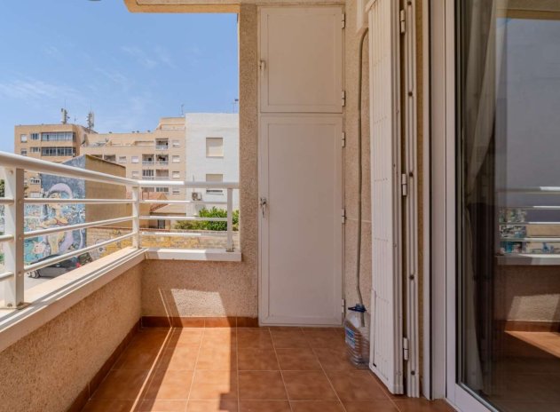 Resale - Apartment / Flat * - Torrevieja * - El Molino