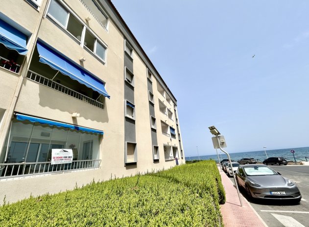 Resale - Apartment / Flat * - Punta Prima *