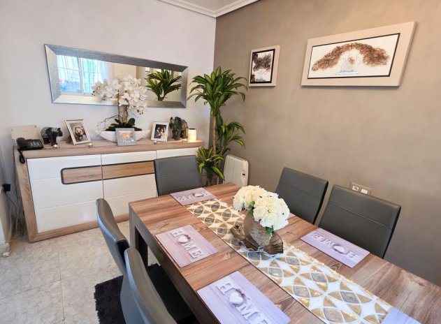 Resale - Villa * - Villamartin * - Villamartín * 