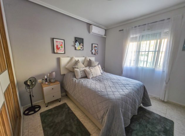 Resale - Villa * - Villamartin * - Villamartín * 