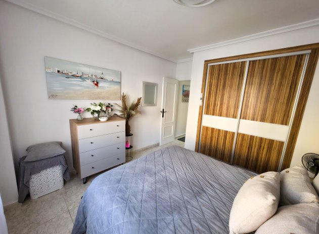 Resale - Villa * - Villamartin * - Villamartín * 