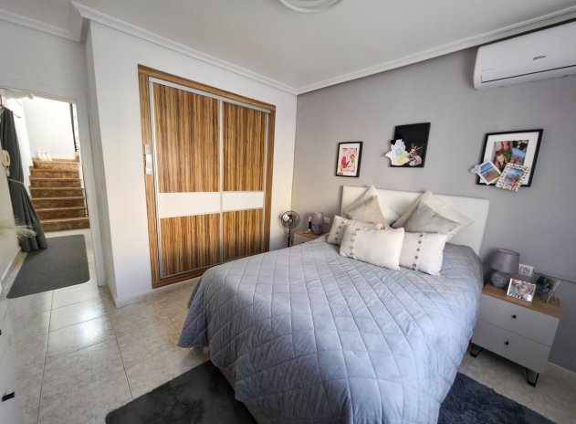 Resale - Villa * - Villamartin * - Villamartín * 