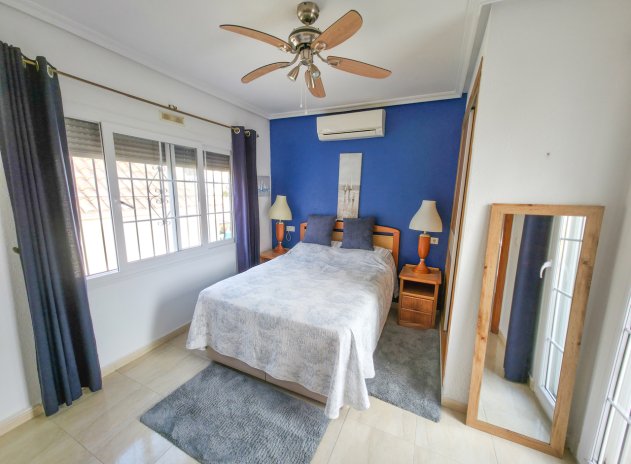 Resale - Villa * - Villamartin * - Villamartín * 